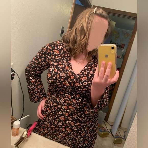 Altar’d State Floral Button Front Babydoll Dress w/ Metallic Thread Detail - Picture 4 of 10